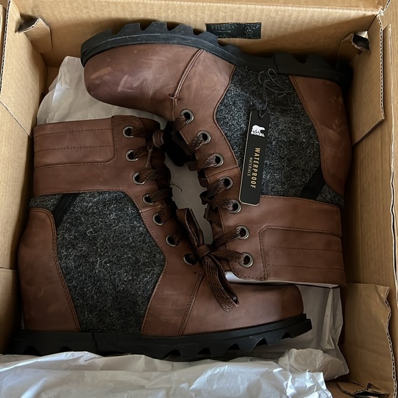EUC Sorel Wedge Koan of Arctic boots, Sz 10 - Picture 2 of 8
